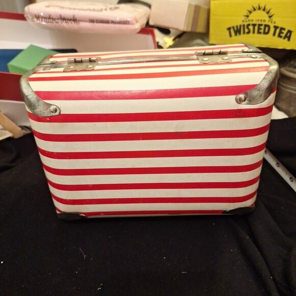 Vintage 1960s Mod Hip 8x5x5" Storage Doll Keepsake Case Overnight Travel Box - Picture 4 of 5